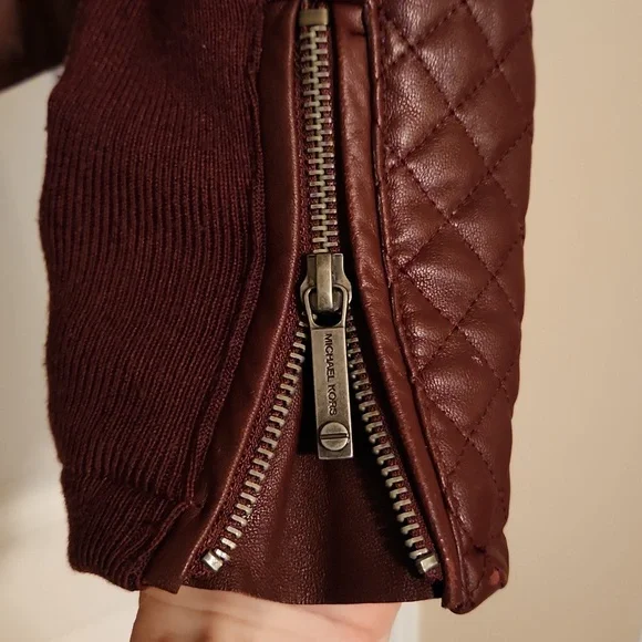 Michael Kors burgundy leather moto jacket quilted - Picture 7 of 8